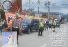 Satlantas Polres Toba Melaksanakan Pengamanan Dan Pengaturan Arus Lalu Lintas Dalam Rangka Perayaan Jubelium Monumen Raja Sonakmalela