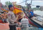 Polres Sergai Melalui Personil Sat Pol Airud Polres Serdang, Monitoring Binluh dan Dikmas Nelayan Sebelum Melaut.