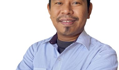 Melawan Pendiri