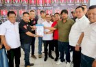 Adi Lubis Serahkan SK PLT DPW TKN Kompas Nusantara ke Rukun Sembiring, SE
